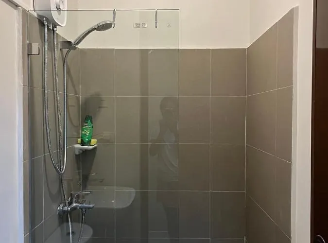 Mactan Cebu Guesthouse - 3 Bedroom House - 3Km From Airport Holiday home