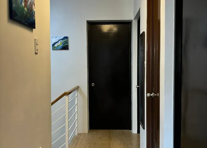 Mactan Cebu Guesthouse - Entire House Near Mactan Airport Casa vacanze Lapu-Lapu City